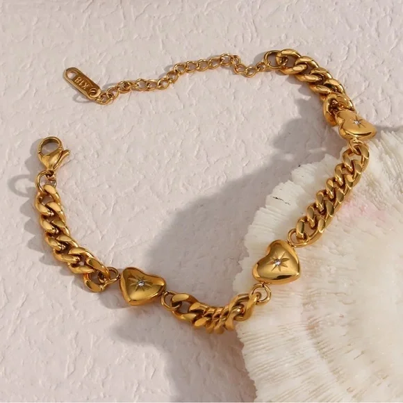 New 18K Gold Cuban Link Chain Heart Charm Bracelet - Picture 4 of 7